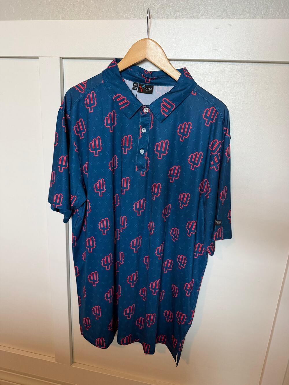 Yatta Golf Desert Heat Cactus Polo Shirt Men’s XXL Blue Pink NWT Performance